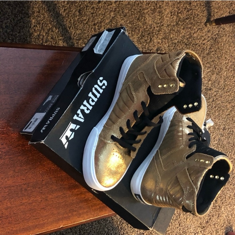 Supra Gold and Black Sneakers for Bold Style